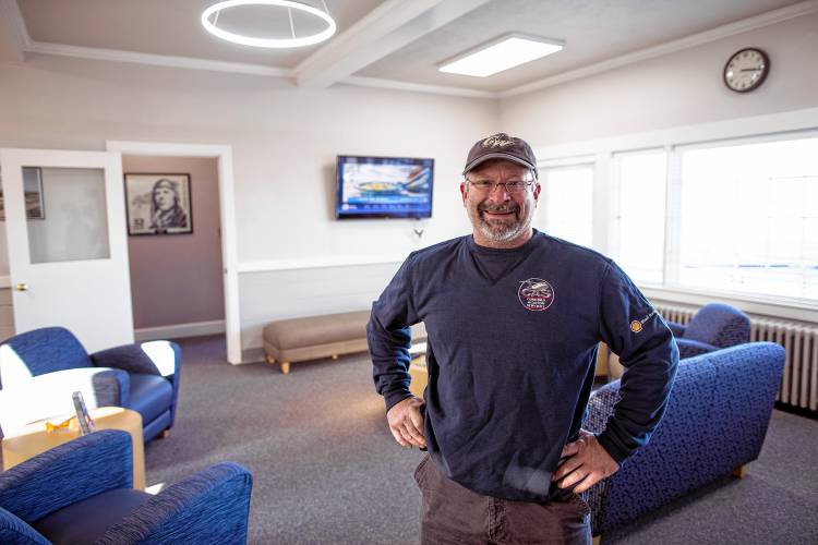 The terminal of Concord airport has received a much-needed makeover and airport manager David Rolla is glad to put the comments made by presidential candidate Hillary Clinton in 2001 behind him. The waiting area at the terminal got a total upgrade.